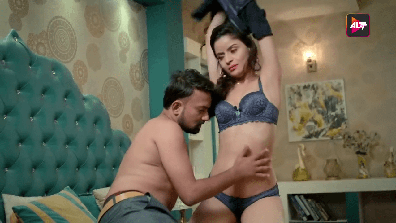 Watch Sexy Ghotala E3 - Navina Bole Hot Sexy Bhabhi Web Series Video Online in HD Free on XMasti