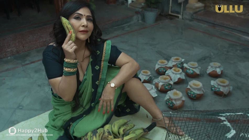 Watch Tota Ep5 - Ullu Rajsi Verma Desi Bhabhi XNXX Web Series Video Online in HD Free on XMasti