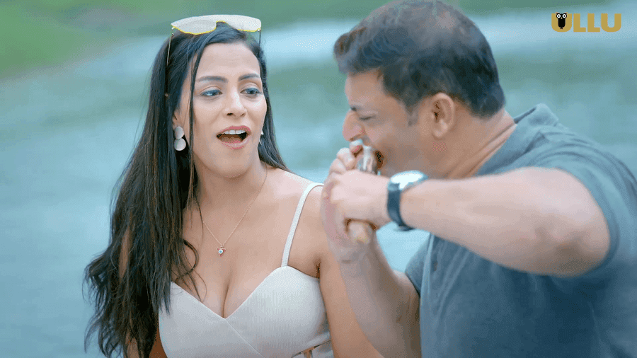 Watch Teekhi Chutney Ep2 - Ullu Noor Malabika Desi Bhabhi Sexy Web Series Video Online in HD Free on XMasti