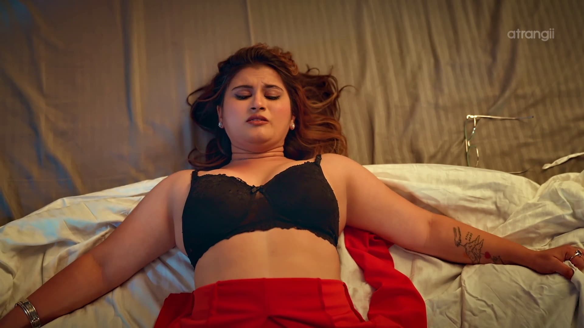 Watch Your Girlfriend E2 - Gunnjan Aras Hot Bhabhi Porn Web Series Video Online in HD Free on XMasti