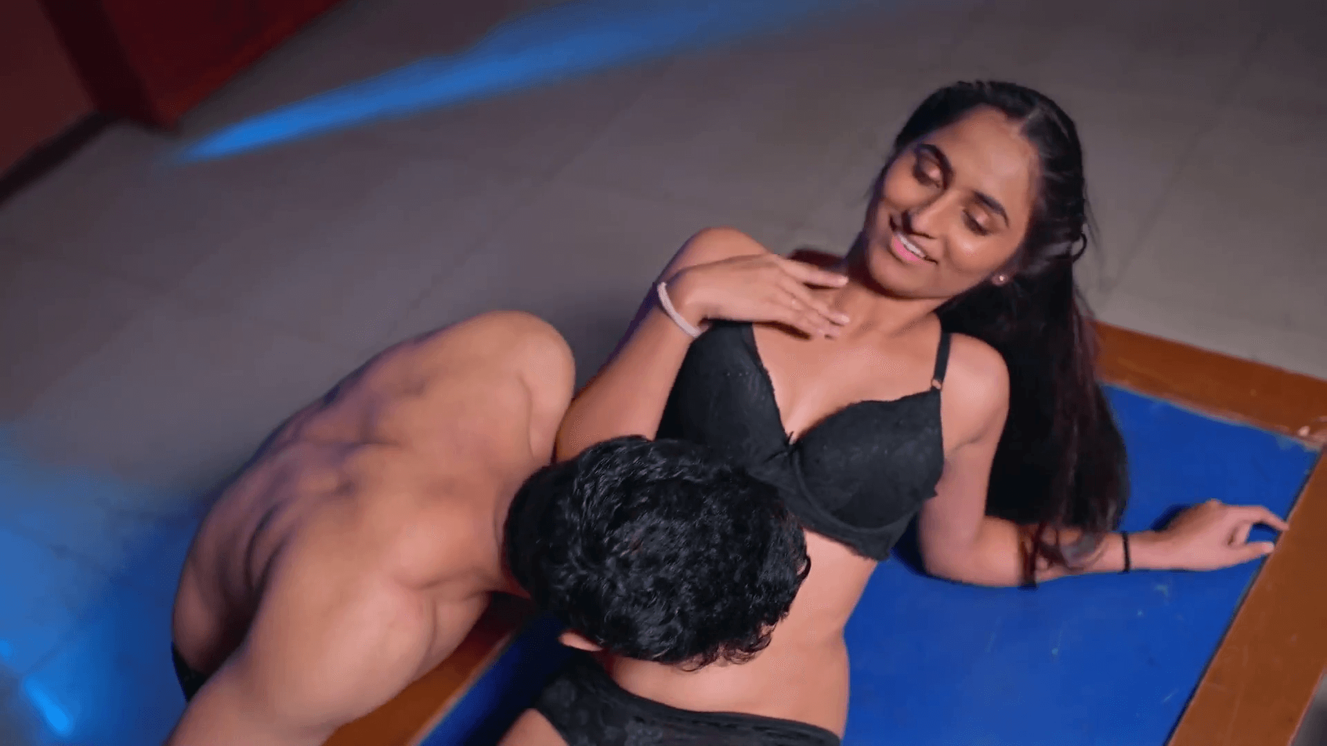 Watch Thand Ka Maza E6 - Sweta Yadav Bhabhi Ko Choda Web Series Video Online in HD Free on XMasti