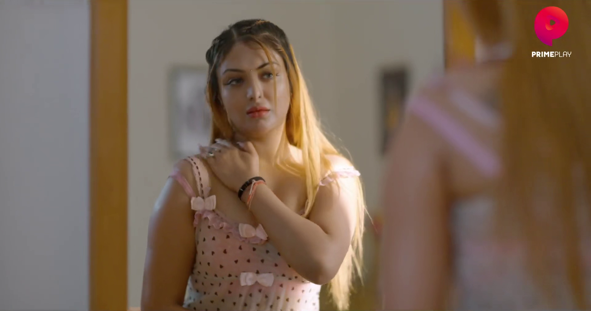 Watch Nadaan E1 - Khushi Mukherjee Hot Bhabhi WebSeries Web Series Video Online in HD Free on XMasti