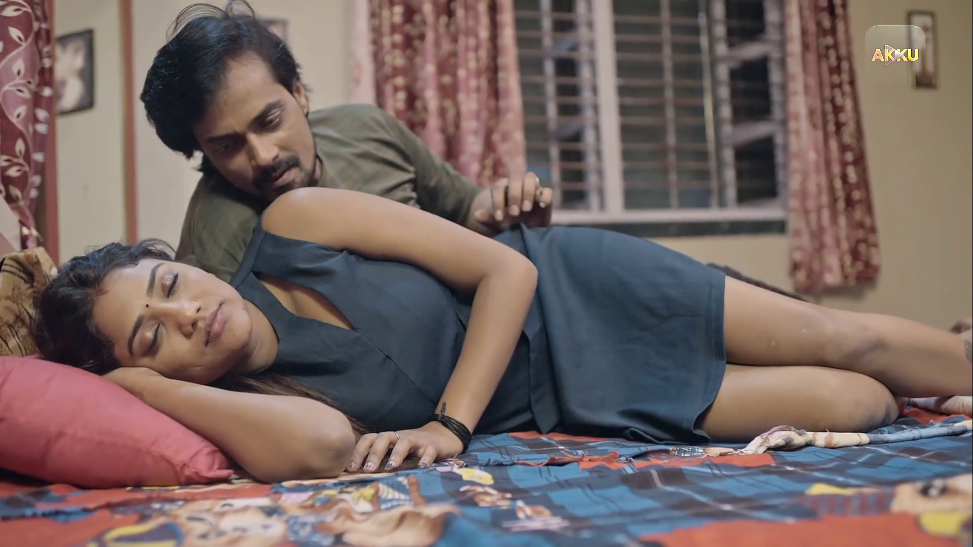 Watch Chalak Buddha E4 - Ruks Khandagale Bhabhi Chudai Web Series Video Online in HD Free on XMasti