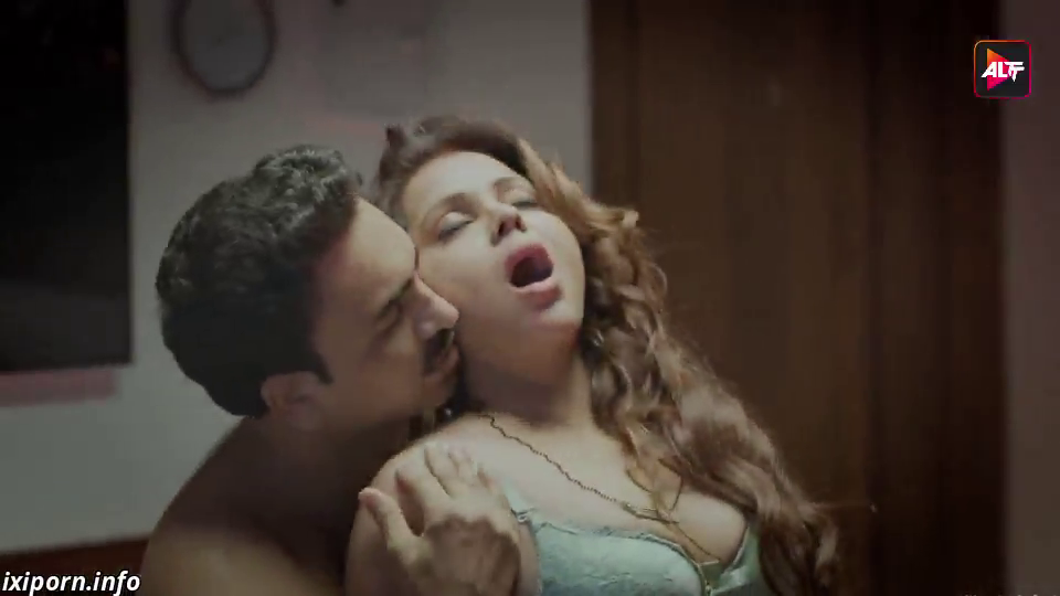 Watch Raseeli Bhabhi E3 - Pooja Poddar Hot Bhabhi Porn Web Series Video Online in HD Free on DesiFlix