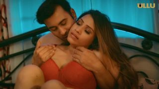 Aadhi Gharwali Ep8 – Ullu Alendra Bill Hot Bhabhi Sex